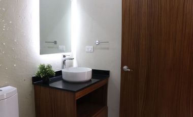 HERMOSA CASA EN VENTA EN PARQUE BERNA CON UNA UBICACIÓN PRIVILEGIADA.