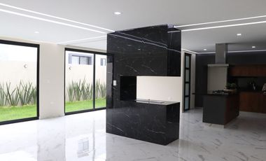 HERMOSA CASA EN VENTA EN PARQUE BERNA CON UNA UBICACIÓN PRIVILEGIADA.