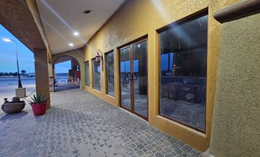 2 Locales comerciales en venta juntos En Plaza Misión del Mar