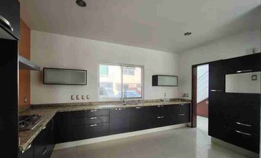 Espectacular casa en coto Altamira, Zapopan