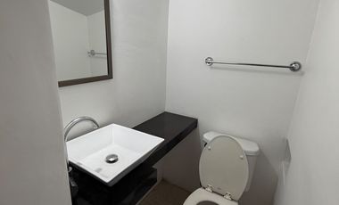ZONA MINERVA, CASA SE ADAPTO PARA 2 DEPARTAMENTOS CON ESCRITURA C/U