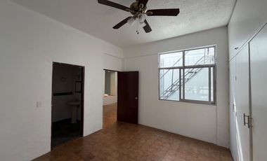 ZONA MINERVA, CASA SE ADAPTO PARA 2 DEPARTAMENTOS CON ESCRITURA C/U
