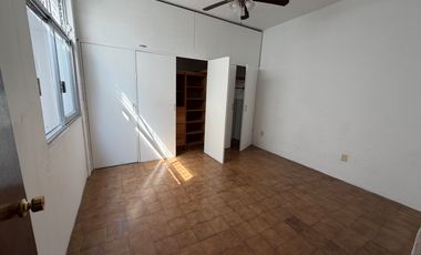 ZONA MINERVA, CASA SE ADAPTO PARA 2 DEPARTAMENTOS CON ESCRITURA C/U