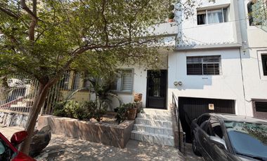 ZONA MINERVA, CASA SE ADAPTO PARA 2 DEPARTAMENTOS CON ESCRITURA C/U