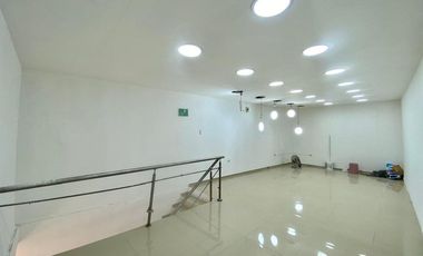 SE ALQUILA LOCAL CON MEZZANINE EN MACHALA