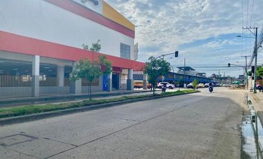 SE ALQUILA LOCAL CON MEZZANINE EN MACHALA