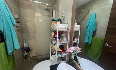 Venta departamento de dos dormitorios en urbanización privada sector el Condado