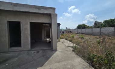 Propiedad Comercial en Huachi Grande