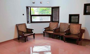Rumah Second Hook 2Lt Bagus Dekat The Park Mall Solo Baru