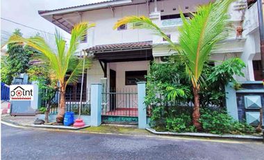 Rumah Second Hook 2Lt Bagus Dekat The Park Mall Solo Baru
