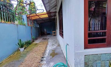 Rumah Second Hook 2Lt Bagus Dekat The Park Mall Solo Baru