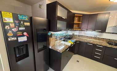 Se arrienda Apartamento en el sector de Laureles cód. 4429