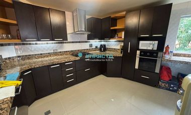 Se arrienda Apartamento en el sector de Laureles cód. 4429