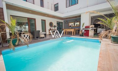 SE ARRIENDA HERMOSA CASA, VISTA AL MAR