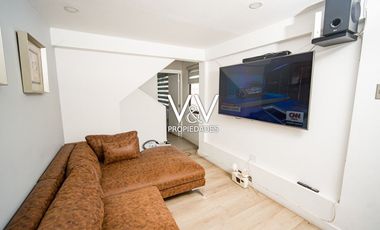 SE ARRIENDA HERMOSA CASA, VISTA AL MAR