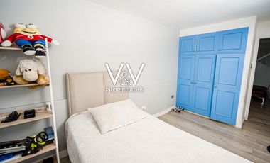 SE ARRIENDA HERMOSA CASA, VISTA AL MAR