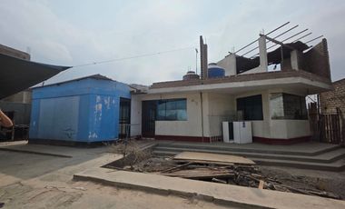 Venta De Casa Como Terreno Av. Miguel Grau - Jicamarca