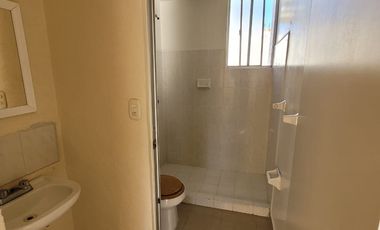 CASA EN RENTA EN BOSQUES DE ICA ZINACANTEPEC