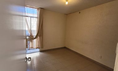 CASA EN RENTA EN BOSQUES DE ICA ZINACANTEPEC