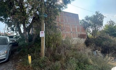 Terreno en Venta en Esquina en Jardines de Bellavista