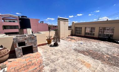SE RENTA CASA EN ESQUINA ZONA CENTRO
