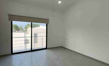 Casa en renta. Fracc. la Huerta Ixtacomitán. Tabasco