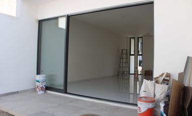 Residencia Premium con Roof Top a Pasos de la Casa Club | Fracc. Adamar