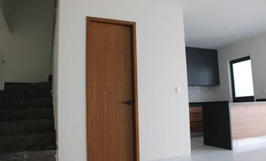 Residencia Premium con Roof Top a Pasos de la Casa Club | Fracc. Adamar