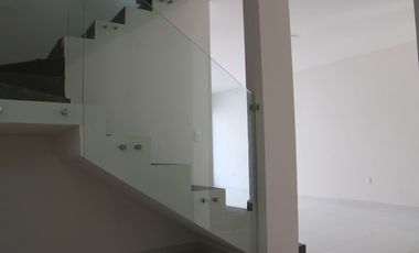 Residencia Premium con Roof Top a Pasos de la Casa Club | Fracc. Adamar