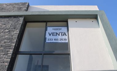 Residencia Premium con Roof Top a Pasos de la Casa Club | Fracc. Adamar