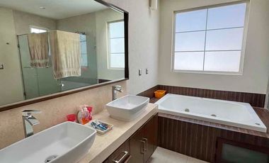 casa en renta amueblada Metepec