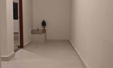 Residencia Nueva de 3 Niveles