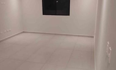 Residencia Nueva de 3 Niveles