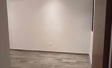 Residencia Nueva de 3 Niveles