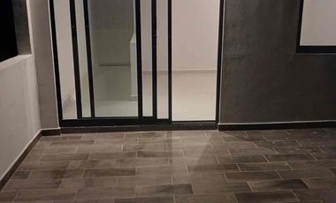 Residencia Nueva de 3 Niveles