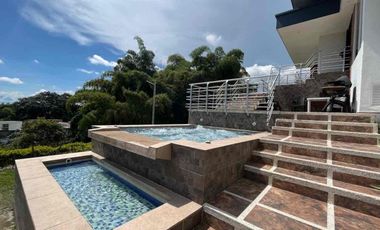 Alquilo Casa Campestre en Av. Condina Pereira