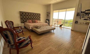 Alquilo Casa Campestre en Av. Condina Pereira