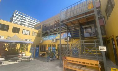 Gran propiedad,en arriendo idealmente para oficinas administrativas, de gobierno, consulares o fundaciones. con acceso a discapacitados