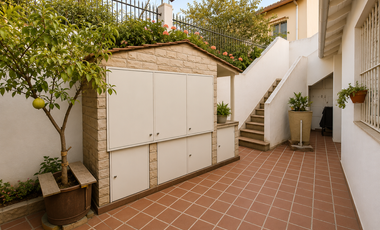 Casa Familiar de 5 Ambientes con Excelente Ubicación en Castelar