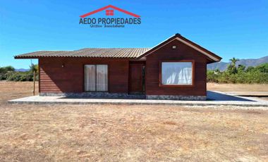 Se Arrienda Linda y Amplia Casa de un piso, en Parcelación Santa Laura, sector La Palma, comuna de Quillota.