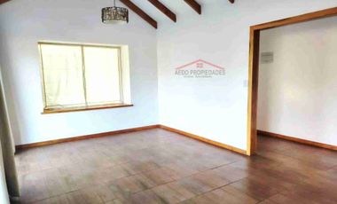 Se Arrienda Linda y Amplia Casa de un piso, en Parcelación Santa Laura, sector La Palma, comuna de Quillota.