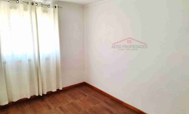 Se Arrienda Linda y Amplia Casa de un piso, en Parcelación Santa Laura, sector La Palma, comuna de Quillota.