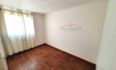 Se Arrienda Linda y Amplia Casa de un piso, en Parcelación Santa Laura, sector La Palma, comuna de Quillota.