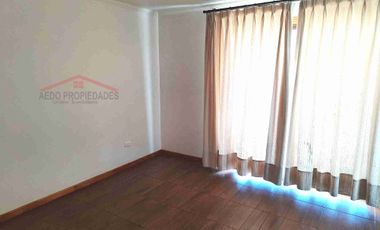 Se Arrienda Linda y Amplia Casa de un piso, en Parcelación Santa Laura, sector La Palma, comuna de Quillota.