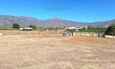 Se Arrienda Linda y Amplia Casa de un piso, en Parcelación Santa Laura, sector La Palma, comuna de Quillota.