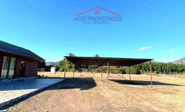 Se Arrienda Linda y Amplia Casa de un piso, en Parcelación Santa Laura, sector La Palma, comuna de Quillota.