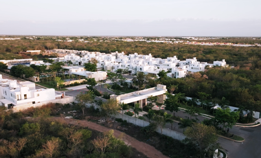 Casa en venta ENTREGA INMEDIATA en privada residencial al norte de Mérida