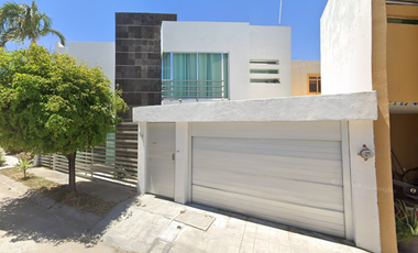 CASA CON 3 RECAMARAS EN PUERTA DEL SOL, XALISCO, NAYARIT