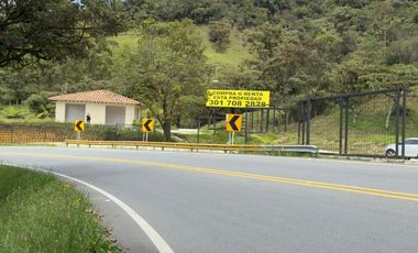LOTE - MALL A BORDO DE VÍA LAS PALMAS