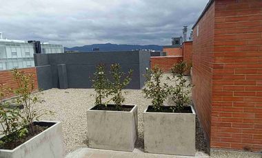 Arriendo apartaestudio milla de oro.